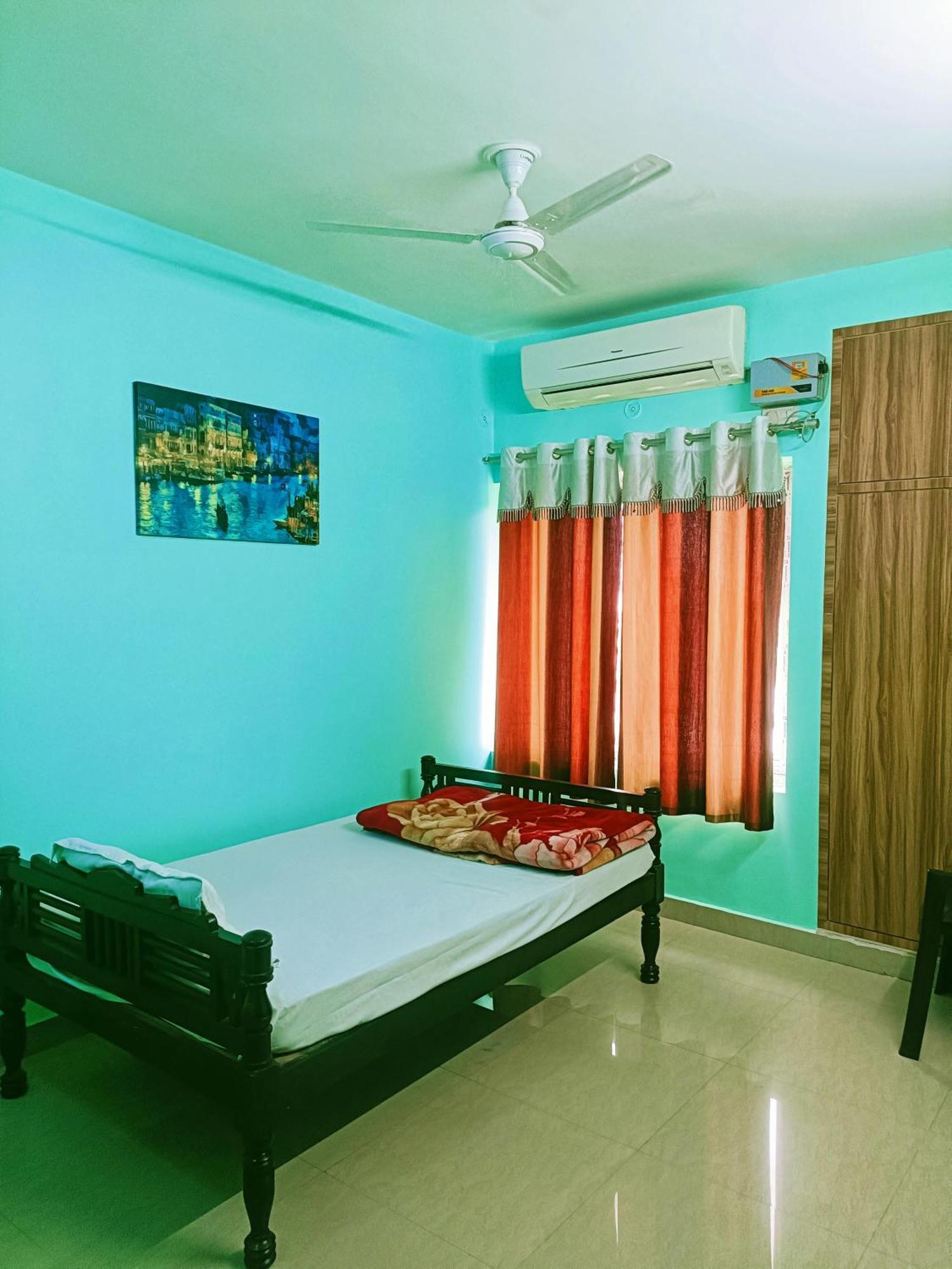 Pretty Garden View Apartment 3Bhk Furnished Flat Near Kashi Vishwanath Temple Varanasi Exterior photo